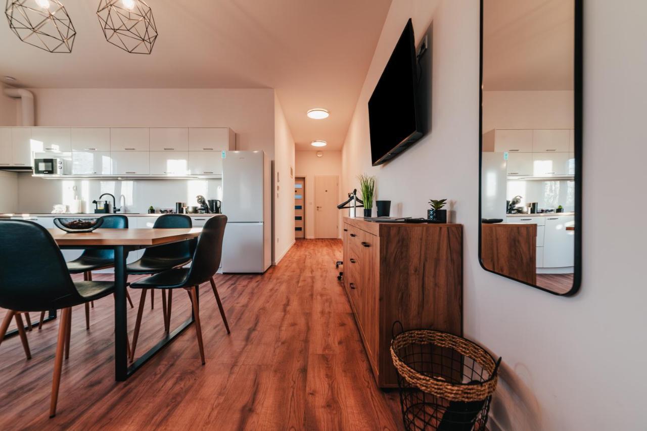 Topart ***** Apartment *