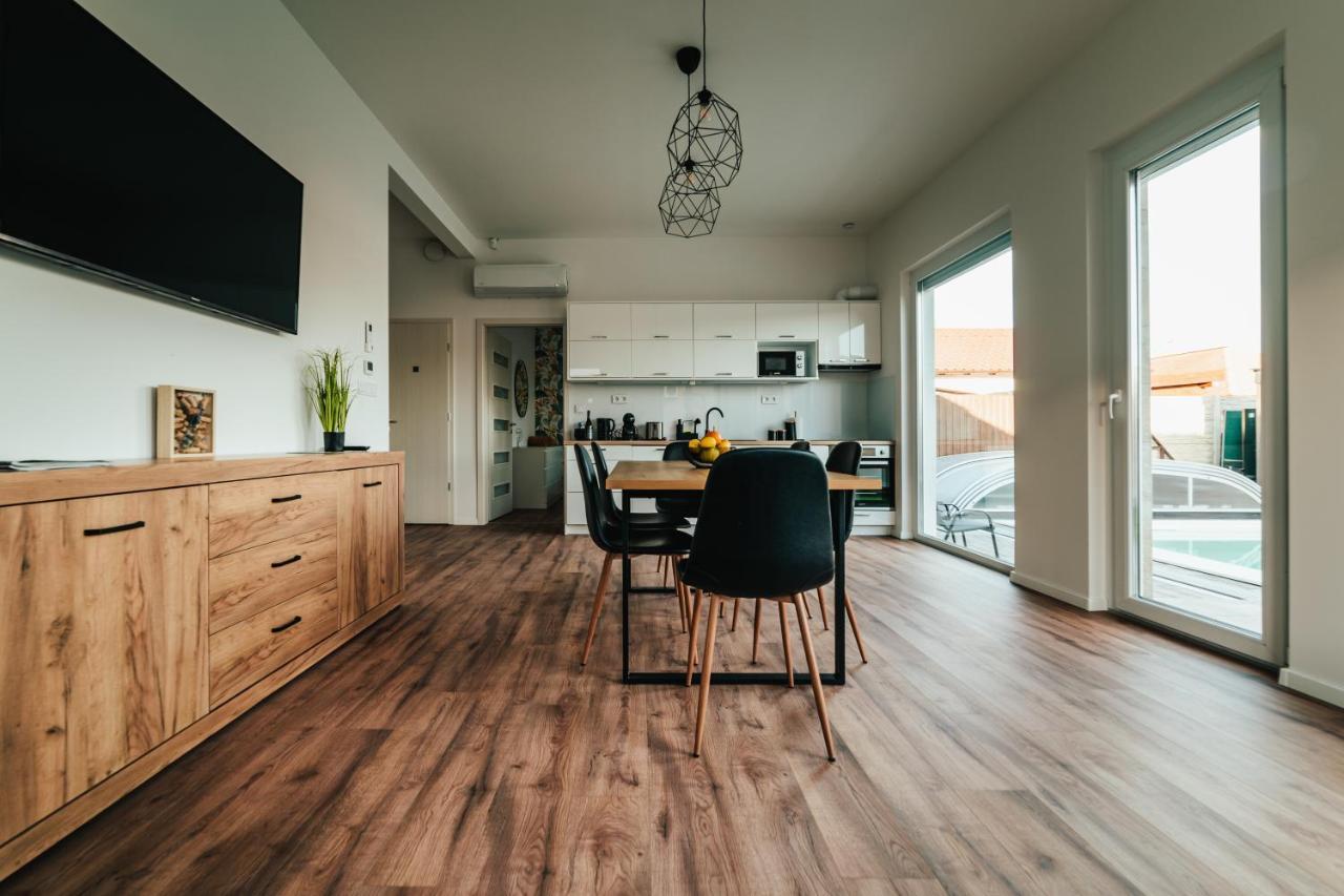 Topart ***** Apartment