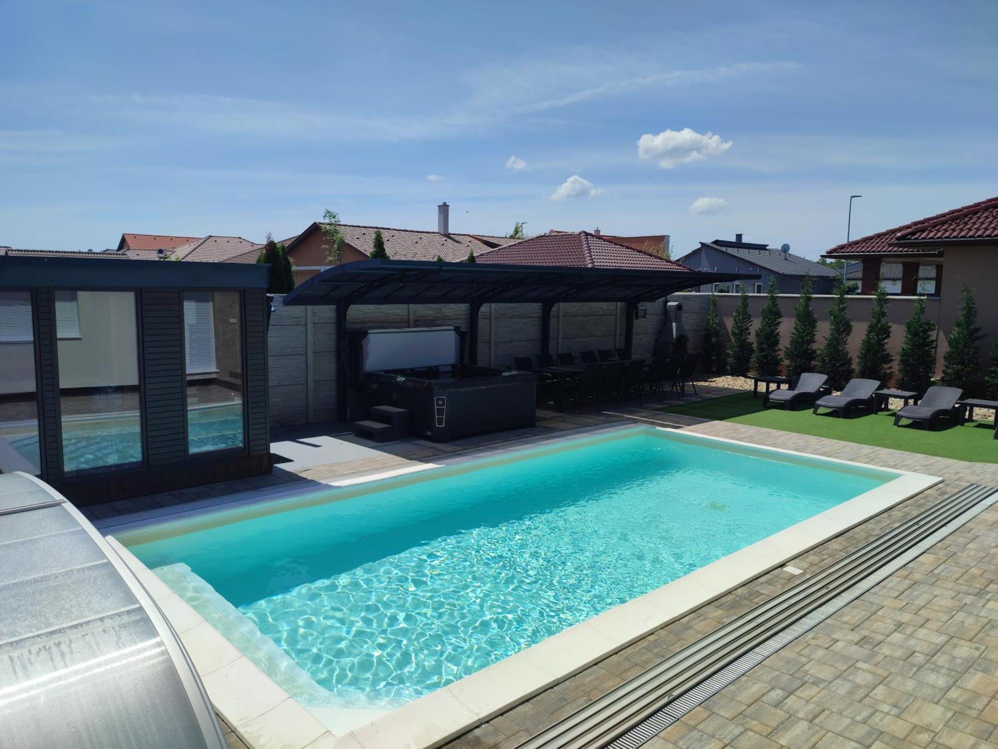 Topart ***** Apartment *